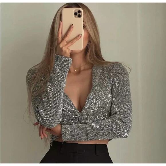 ZARA SEQUIN KNOTTED TOP SILVER - Picture 1 of 8